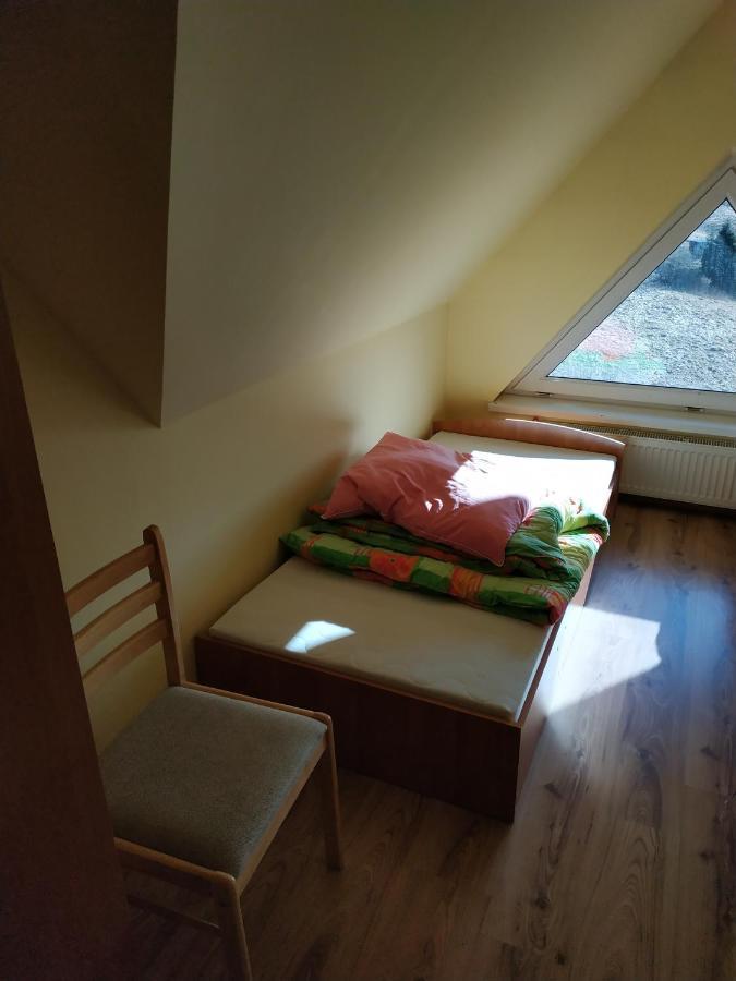 Hotel Pokoje U Bryksego Dursztyn Exterior foto